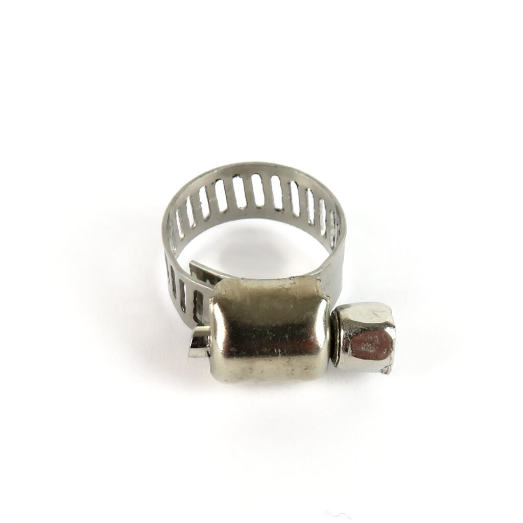 Fuel pipe clip 1012mm Eurocarb